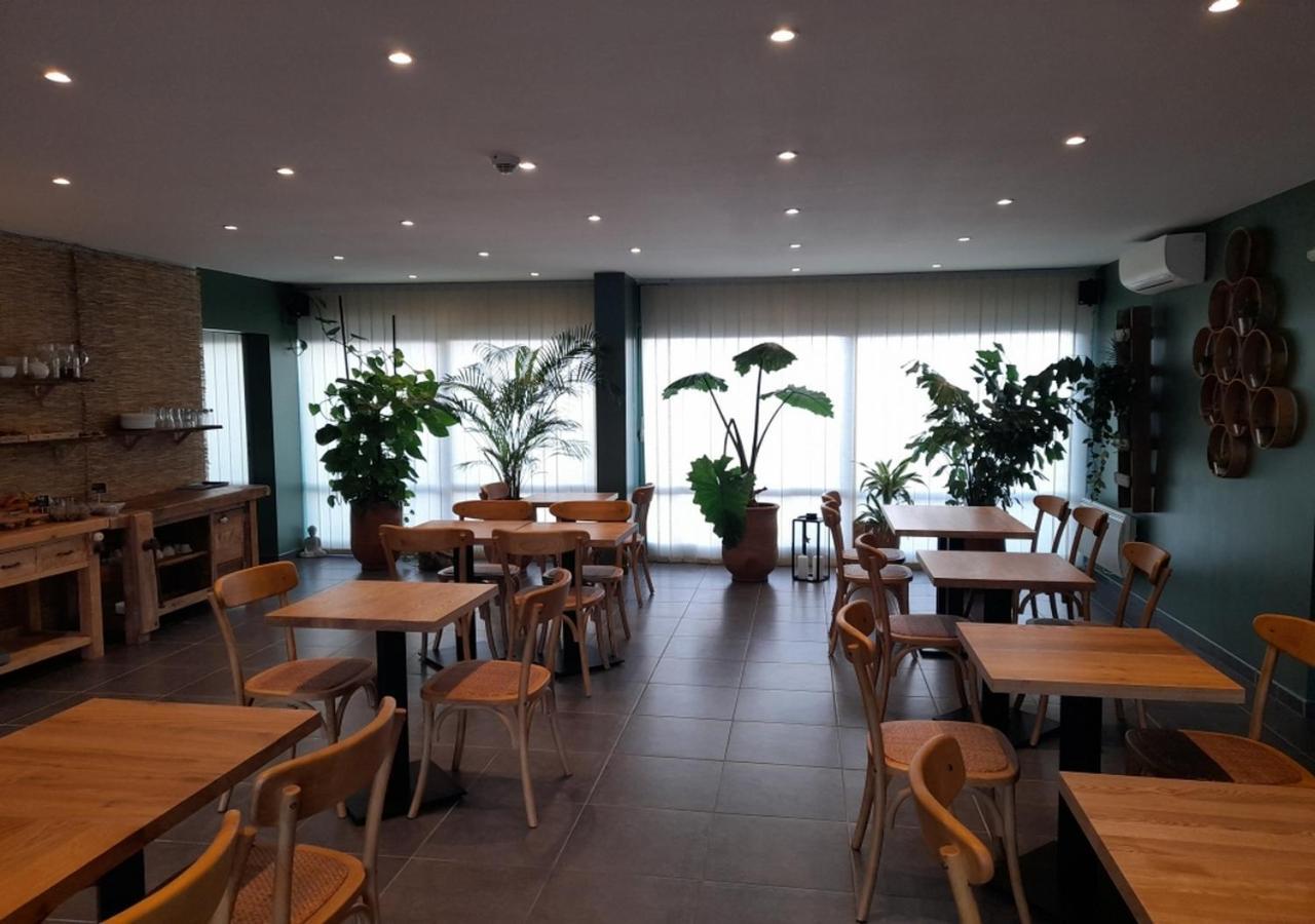 Les Jardins De L'ocean - Climatise Hotel 2*
